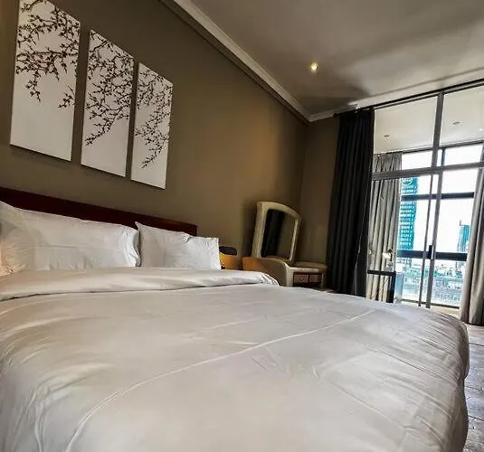 Large 74M2 Aprtm - Cozy Central Cpt - 200 Mbps Internet