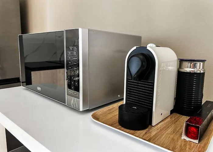 Large 74M2 Aprtm - Cozy Central Cpt - 200 Mbps Internet